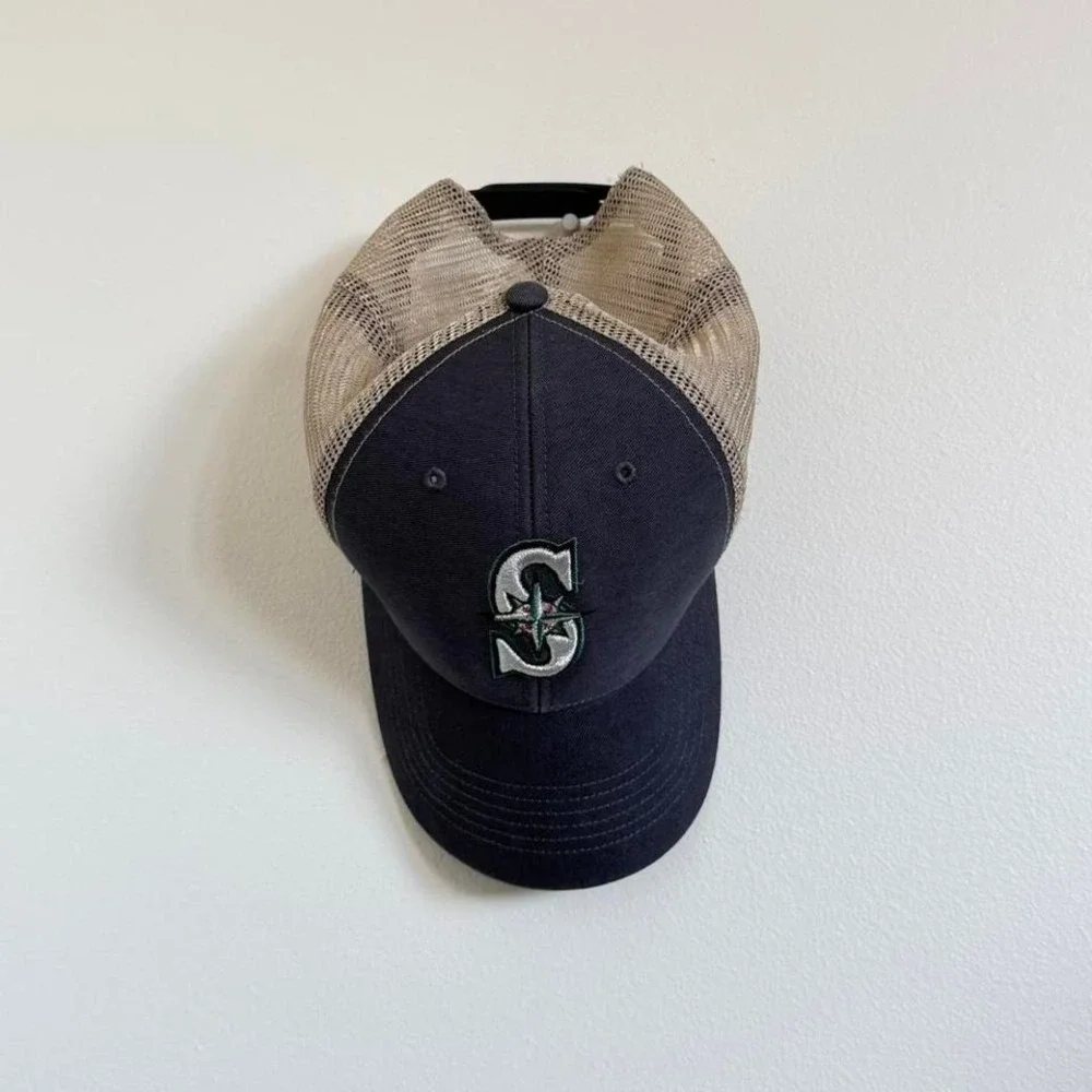 Vintage Seattle Mariners Trucker Hat MLB Genuine Merchandise Snapback